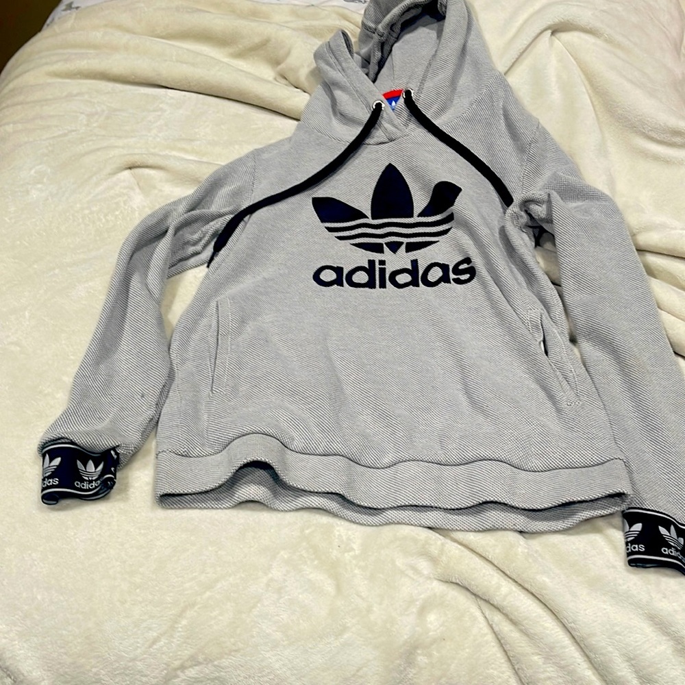 Women’s Adidas Original sweatshirt with bottoms